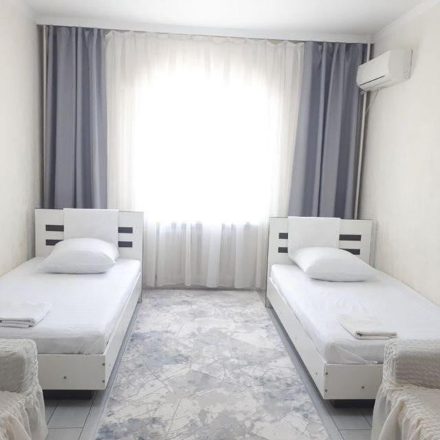 Hostel Sebzor Tasjkent Buitenkant foto
