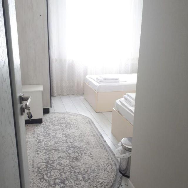 Hostel Sebzor Tasjkent Buitenkant foto