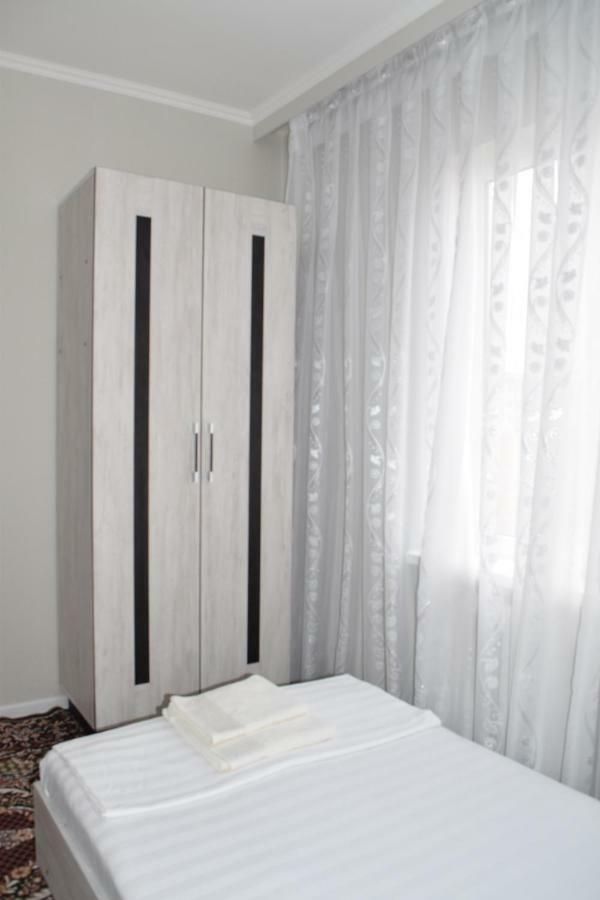 Hostel Sebzor Tasjkent Buitenkant foto